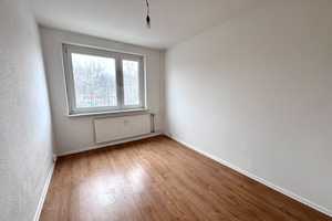 2 Monate Kaltmietfrei + Kautionsfrei // 3 Zimmer Wohnung mit Badewanne // – Richard-Paulick-Straße 19, 6124 Halle (Saale) – Vorschaubild 4
