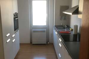Oberste Wohnung mit 2 Balkonen und schöner Aussicht  – Frankfurter Straße 21, 65189 Südost, Wiesbaden – Vorschaubild 4