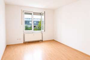 Charmante 3-Zimmer-Dachterrassenwohnung mit Stellplatz in München-Bogenhausen – Spilhofstraße 10, 81927 Oberföhring, München – Vorschaubild 6