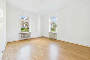 Charmante Altbauetage mit großzügigem Raumangebot und neuwertiger Küche in citynaher Bestlage – Die vollständige Adresse der Immobilie erhältst du vom Anbieter., 65195 Nordost, Wiesbaden – Vorschaubild 4