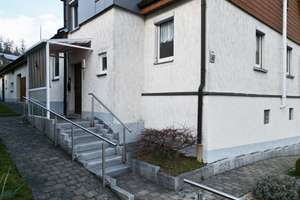 Glücksgriff für Familien und Schrauber. 
8 Zimmer auf 149 m². Plus 251 m² Fläche.
2 große Garagen. – Die vollständige Adresse der Immobilie erhältst du vom Anbieter., 72636 Frickenhausen – Vorschaubild 31