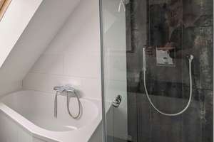 105m² klimatisierte Dachgeschosswohnung in Berlin-Friedenau – Die vollständige Adresse der Immobilie erhältst du vom Anbieter., 12161 Friedenau, Berlin – Vorschaubild 13