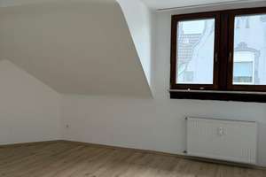 Helle 3-Zimmer Dachgeschosswohnung in Altstadt-Süd – Düppelstraße 59, 46045 Altstadt-Mitte, Oberhausen – Vorschaubild 2