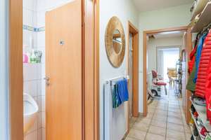 Gepflegte Doppelhaushälfte - Küche & Bad neu 2025, barrierefrei, Garage, Garten – Die vollständige Adresse der Immobilie erhältst du vom Anbieter., 85095 Denkendorf – Vorschaubild 4