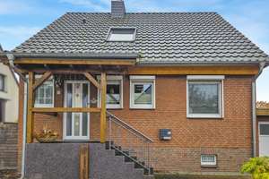 Modernisiertes Wohnhaus in ruhiger Seitenstraße auf großzügigem Grundstück – Die vollständige Adresse der Immobilie erhältst du vom Anbieter., 38539 Müden (Aller) – Vorschaubild 1
