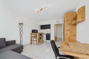 BIEBRICHER ALLEE - HELLES APARTMENT MIT BALKON, TAGESLICHTBAD UND KELLER – Die vollständige Adresse der Immobilie erhältst du vom Anbieter., 65187 Biebrich, Wiesbaden – Vorschaubild 3