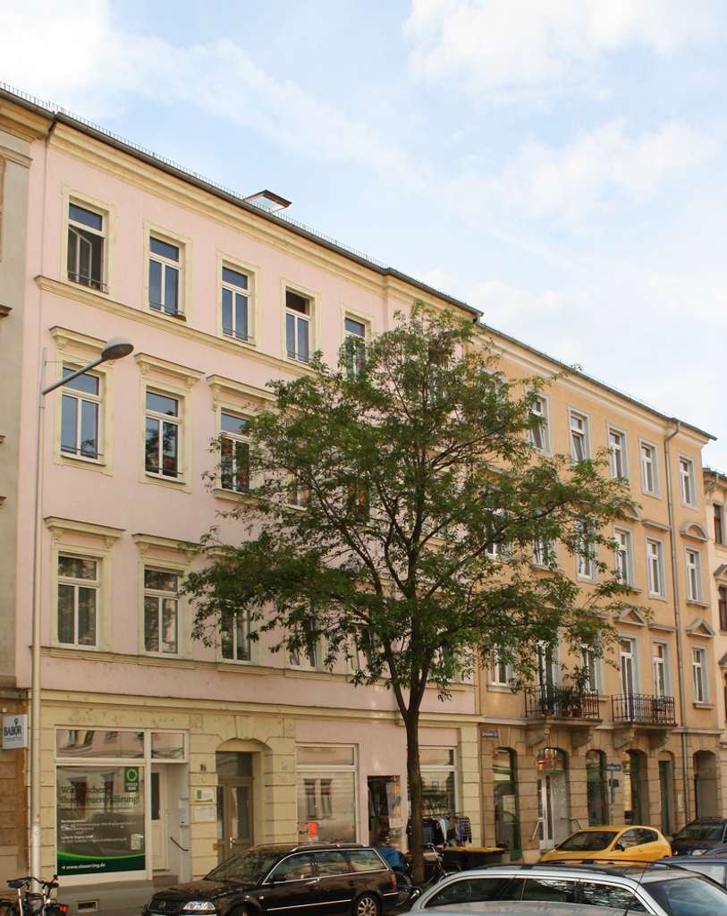 Top Kapitalanlage oder Eigenbedarf – 2-Zimmer-Wohnung mit Wannenbad, Einbauküche in ruhiger Lage