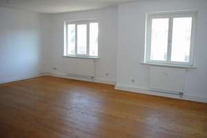 TOP-sanierter Altbau im Herzen der List: 3 Zimmer inkl. schöner Einbauküche – Podbielskistr. 1, 30163 List, Hannover – Vorschaubild 2