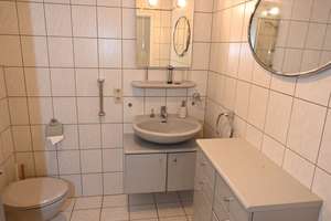 Gepflegte Etagenwohnung mit Schwimmbad und Sauna – Die vollständige Adresse der Immobilie erhältst du vom Anbieter., 66119 St. Arnual, Saarbrücken – Vorschaubild 9