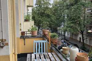 Stilvolle 3,5-Raum-Wohnung mit EBK, W-Bad mit Fenster, Balkon in Nord-Neukölln – Stuttgarterstraße 58, 12058 Berlin – Vorschaubild 3