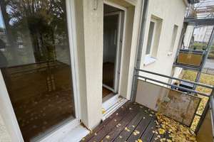 Ruppertsgrün, 2-Zi.-Whg. mit Balkon,Einbauküche, Lift, Bad mit ebenerdiger Dusche – Talstr. 4, 8427 Fraureuth – Vorschaubild 2