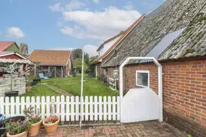  Attraktive Gelegenheit: 2 gepflegte WE in charmantem Haus mit Garten zur flexiblen Nutzung – Stade (Kreis) – Vorschaubild 14