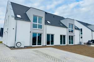 Neubauwohnung in DHH im Neubaugebiet „Kiefernweg Rostock“  