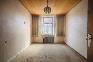 Eilendorf!
Großes, modernisierungsbedürftiges 2-Familienhaus mit Garage und mehreren Stellplätzen – Die vollständige Adresse der Immobilie erhältst du vom Anbieter., 52080 Eilendorf, Aachen – Vorschaubild 18