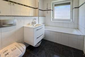 Renovierungsbedürftige 4-Zimmer-Wohnung mit Balkon in begehrter Weststadtlage – Die vollständige Adresse der Immobilie erhältst du vom Anbieter., 38120 Weststadt, Braunschweig – Vorschaubild 9