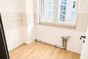 Bezugsfrei | Stilvolle 2-Zimmer-Wohnung mit Balkon in gepflegtem Baujahr 2004 – Erik-Nölting-Straße 12, 40227 Oberbilk, Düsseldorf – Vorschaubild 15