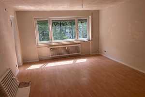 Renovierte 3-ZKB im 2.OG mit Balkon und Lift in toller Lage - Karlsruhe-Waldstadt! – Kolberger Str. 18c, 76139 Karlsruhe – Vorschaubild 2