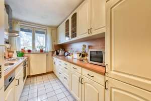 West-Balkon & Abendsonne - modernisiert, gemütlich & gepflegt - TL-Bad mit Wanne - inkl. EBK – Die vollständige Adresse der Immobilie erhältst du vom Anbieter., 70437 Rot, Stuttgart – Vorschaubild 7