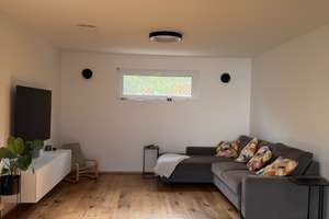Viel Platz für den Alltag in diesem modernen Einfamilienhaus in Reutlingen-Betzingen – Die vollständige Adresse der Immobilie erhältst du vom Anbieter., 72770 Betzingen, Reutlingen – Vorschaubild 9