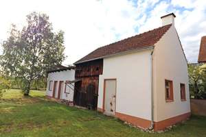 Haus mit Potenzial! Günstiges Renovierungsobjekt mit Nebengebäude & idyllischem Garten
 – Die vollständige Adresse der Immobilie erhältst du vom Anbieter., 92694 Etzenricht – Vorschaubild 5