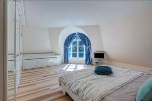 Möbliert: Lichtdurchflutete Dachterrassenwohnung mit Galerie – Die vollständige Adresse der Immobilie erhältst du vom Anbieter., 81545 Harlaching, München – Vorschaubild 3