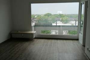 Modernisierte Wohnung mit Balkon im Musikerviertel