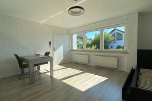 MÖBLIERTES SINGLE-APARTMENT IN RUHIGER LAGE VON REUTTI – Die vollständige Adresse der Immobilie erhältst du vom Anbieter., 89233 Neu-Ulm – Vorschaubild 4