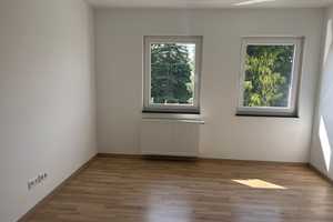 Attraktive und modernisierte 3-Zimmer-Dachgeschosswohnung mit gehobener Innenausstattung in Herford – Robert-Koch-Straße 25, 32049 Herford (Kreis) – Vorschaubild 4