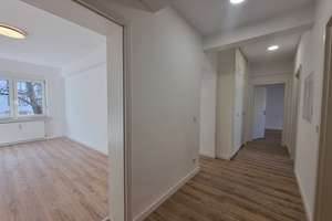 *****Großzügige & helle 4 Zimmer Wohnung mit West-Balkon in zentraler Lage - ab 01.08 verfügbar***** – Merowingerstraße 55, 40225 Bilk, Düsseldorf – Vorschaubild 3