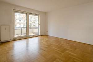 Helle 2,5 Zimmer-Wohnung mit Balkon und EBK - nahe Wöhrder See