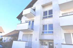 Helle 2 Zimmer EG Wohnung mit 2 Balkonen und Garten