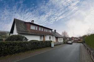 Einfamilienhaus mit Einliegerwohnung in Biebergemünd-Bieber – Die vollständige Adresse der Immobilie erhältst du vom Anbieter., 63599 Biebergemünd – Vorschaubild 2