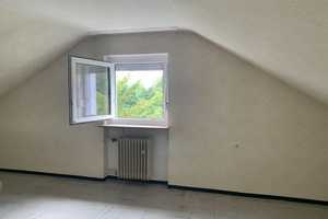 73207 Plochingen: Großes Reihenendhaus + ein herrlicher Garten. Garage. Frei. Modernisierungsbedarf. – Esslingen (Kreis) – Vorschaubild 18