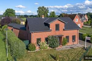 Ländlich leben, städtisch angebunden                                                             ...