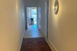 Untermiete bis 15. Oktober 2026: 2-Zimmer-Wohnung in Top-Lage in Düsseldorf-Golzheim – Die vollständige Adresse der Immobilie erhältst du vom Anbieter., 40476 Golzheim, Düsseldorf – Vorschaubild 6