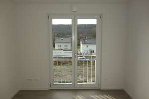 Moderne hochwertige 3 ZW im 1. OG eines KFW-55 Hauses mit EBK, Balkon und TG-Stellplatz mit Wallbox – Die vollständige Adresse der Immobilie erhältst du vom Anbieter., 71229 Leonberg – Vorschaubild 11