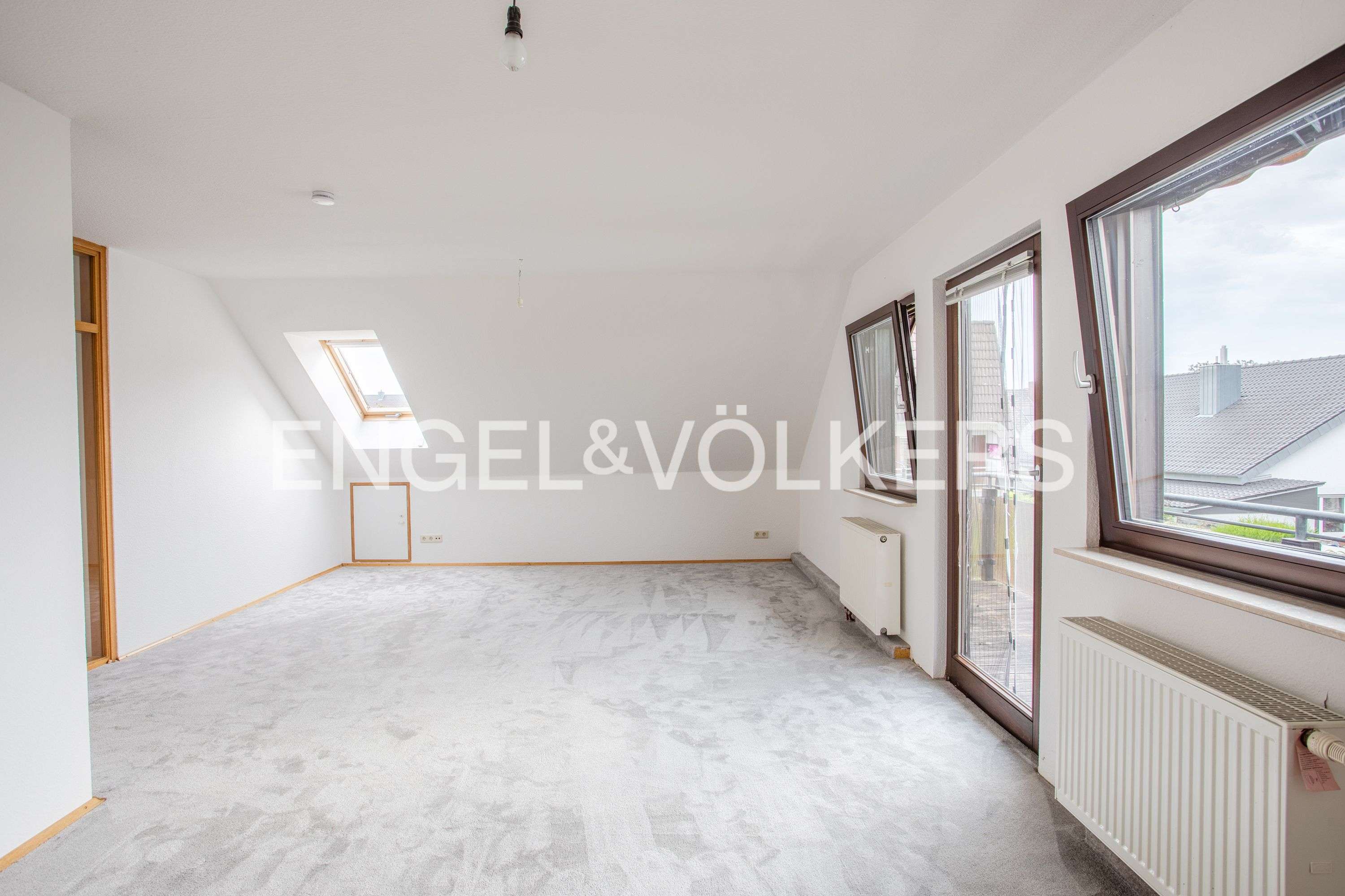 Immobilie in Dudenhofen - Großzügig wohnen für ein oder zwei Familien! - Bild 3