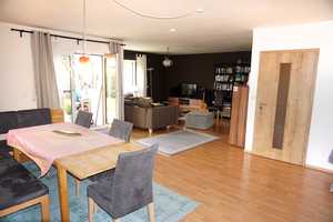 Traumlage Waldrand - Modernisierte DHH mit 4 Zimmern und 2 Bädern in Solalinden – Am Hochstand 18, 85640 München (Kreis) – Vorschaubild 1