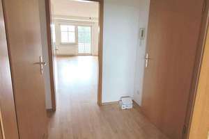 Wohnen im Grünen – 2-Zimmer-Wohnung mit Balkon und PKW-Stellplatz – Zur Loberaue 19, 4356 Seehausen, Leipzig – Vorschaubild 5