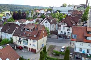 Top Kapitalanlage mit 7,5% Nettorendite! Zwei Häuser auf einem Grundstück in zentraler Lage – Die vollständige Adresse der Immobilie erhältst du vom Anbieter., 78112 Sankt Georgen im Schwarzwald – Vorschaubild 2