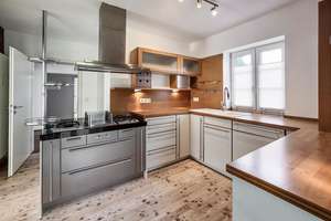 Mediterrane Villa mit Außen-Pool, Fitness-Pavillon und Doppelgarage – Die vollständige Adresse der Immobilie erhältst du vom Anbieter., 94060 Pocking – Vorschaubild 9