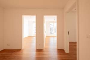 Neubauwohnung in Top-City-Lage. Balkon, Parkett, Wanne/Dusche, TG, etc. Palais am Herzogin Garten. – Am Schießhaus 8b, 1067 Wilsdruffer Vorstadt/Seevorstadt-West, Dresden – Vorschaubild 2