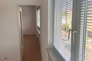Günstige, gepflegte 2-Zimmer-Maisonette-Wohnung mit Einbauküche in Saarbrücken – Die vollständige Adresse der Immobilie erhältst du vom Anbieter., 66113 Malstatt, Saarbrücken – Vorschaubild 7