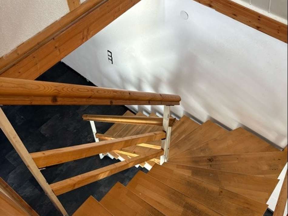 Treppe zum Dachgeschoss