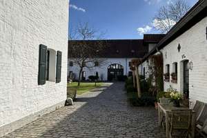 Hofflair - charmante 2-Raum-DG-Wohnung in Köln Roggendorf/Thenhoven – Sinnersdorfer Straße 173a, 50769 Roggendorf/Thenhoven, Köln – Vorschaubild 26
