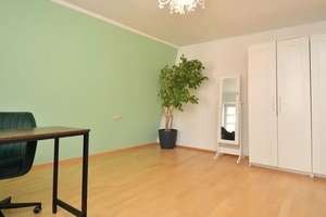 3-Zimmer-Wohnung im Dachgeschoss in der Altstadt – Mittlerer Lech 53, 86150 Lechviertel, östl. Ulrichsviertel, Augsburg – Vorschaubild 2