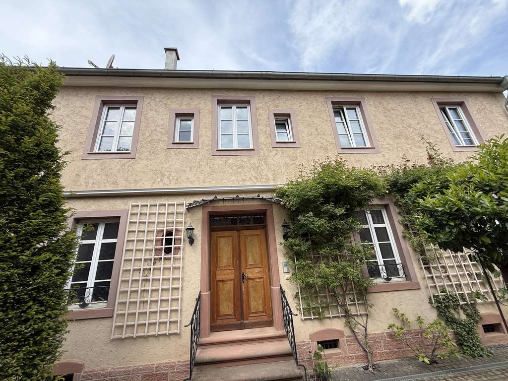 Immobilie in Birstein - Repräsentatives Wohnen im historischen Westhaus in ruhiger Toplage - Bild 1