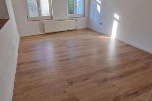 Außergewöhnliche 3-Zimmerwohnung mit Terrasse, EBK und Kamin – Mühldamm 1, 95028 Innenstadt, Hof – Vorschaubild 2