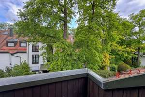 Modernisierte 3-Zimmer Dachgeschoss Wohnung - 2 Balkone + 2 Badezimmer – Waldschmidtstraße 5, 81545 Harlaching, München – Vorschaubild 17