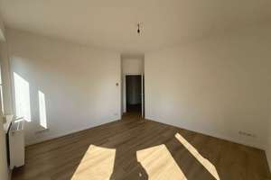 ***Frisch sanierte 3-Zi.-Wohnung mit EBK*** – Die vollständige Adresse der Immobilie erhältst du vom Anbieter., 70435 Zuffenhausen-Mitte, Stuttgart – Vorschaubild 2